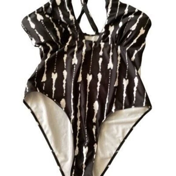 Swimsuit  - Picture 1 of 8